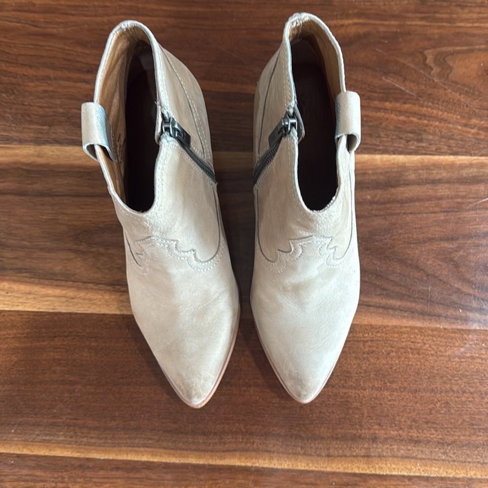 Women’s Frye booties